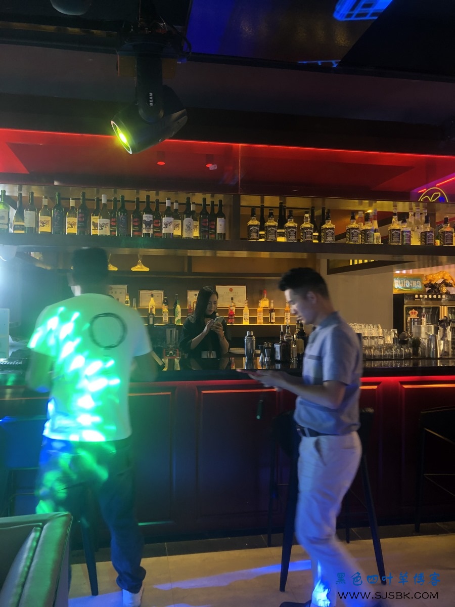 酒吧装修案例，官渡古镇潮奈酒吧最终完工照片-第8张图片